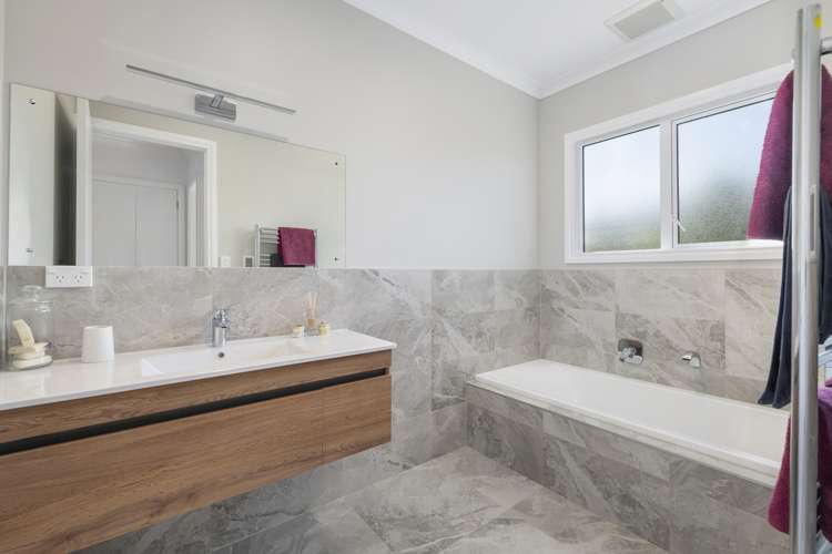 124 Johnstone Drive Fitzherbert_12