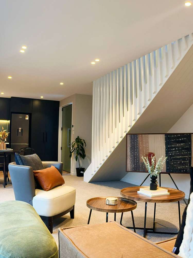 2/10 Hurley Street_1