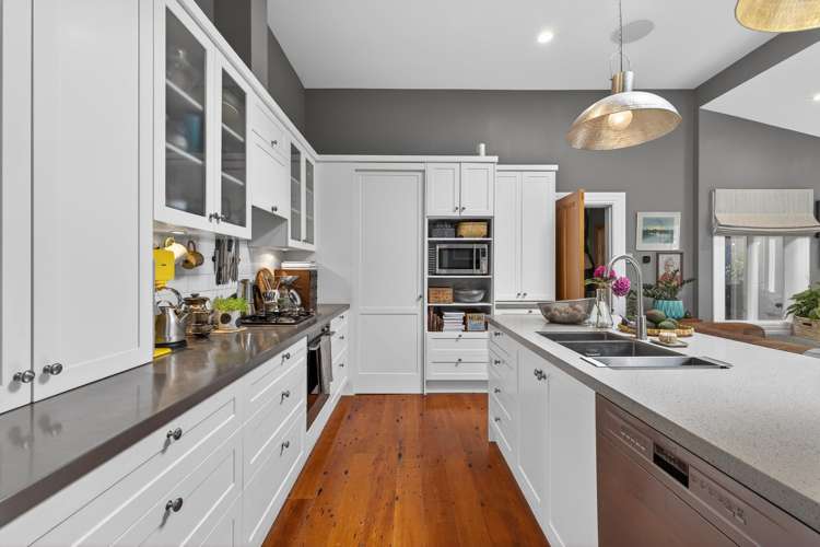 48 Canterbury Street Lyttelton_16