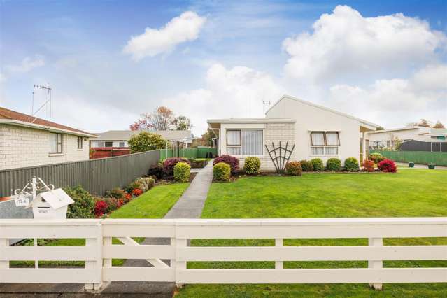 TEAM LEWIS - DELIGHTFUL TOWNHOUSE