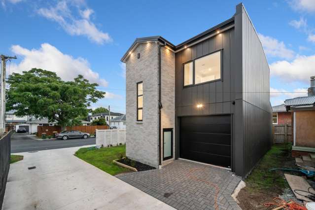 Brand New. Bold. Unmatched in Manurewa!