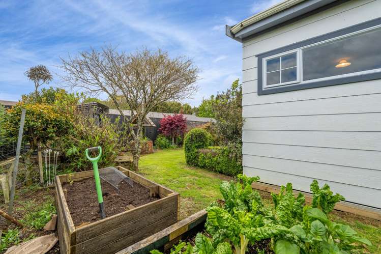 18 Pembroke Road Stratford_26