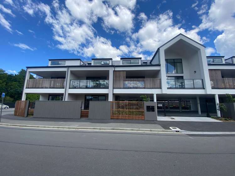 104/1 Hewitts Road Merivale - Christchurch City_5