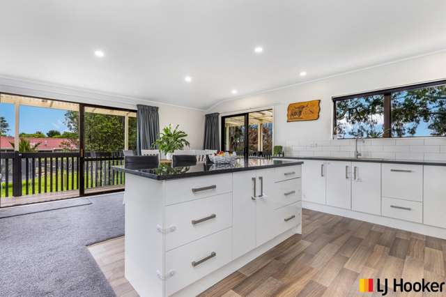 2/187 Carnoustie Drive Wattle Downs_4