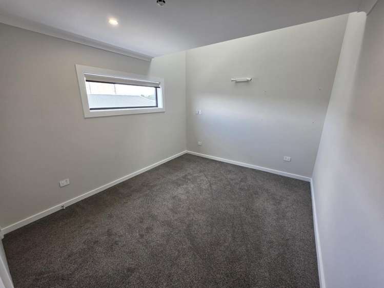 27 Riverbank Road Otaki_5
