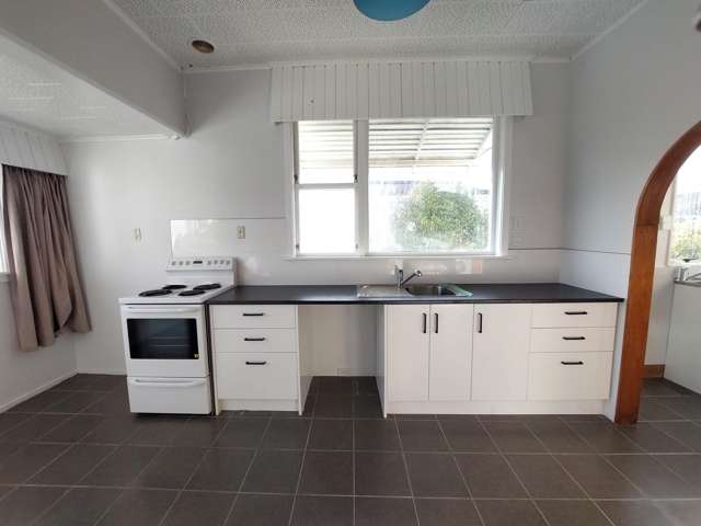 5 Moore Street West End_1