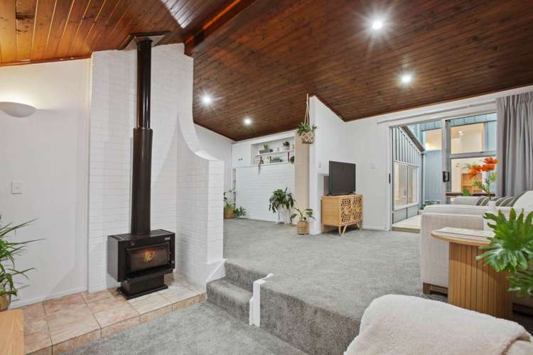 2/21 Howard Road_0