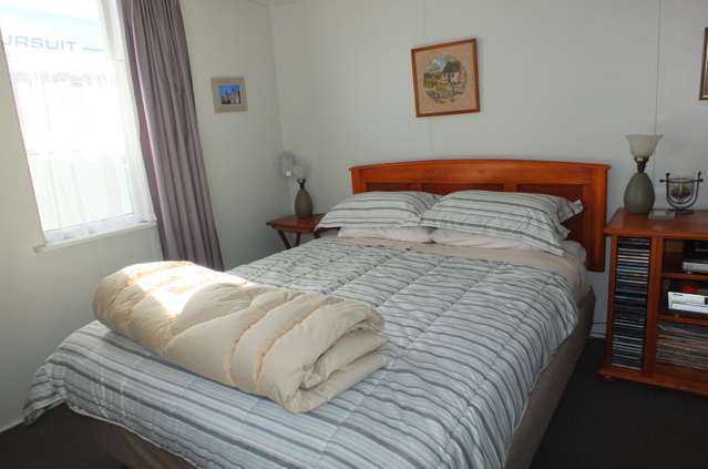 8 Mack Street Foxton Beach_4