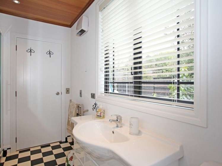 6 Mark Williams Place Clevedon_9