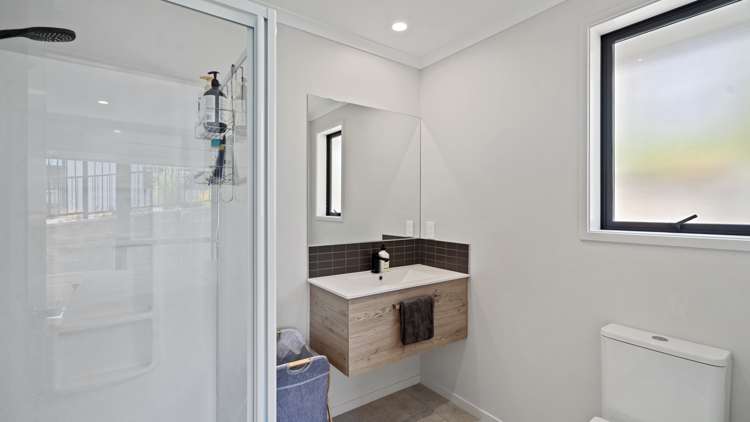 136 Adler Drive Ohauiti_11