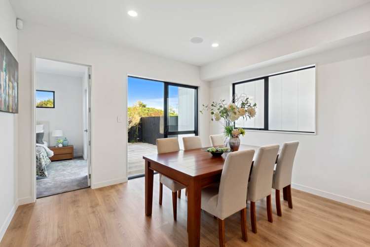 7 Green Bamboo Road Hobsonville_8