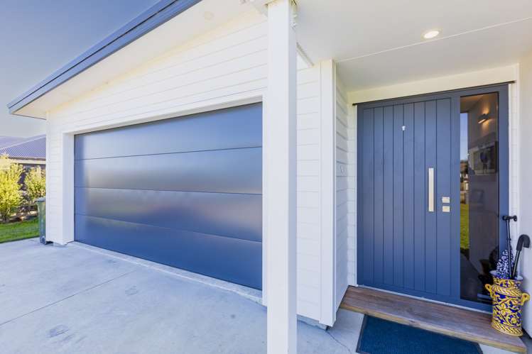 8 White Road Otane_23