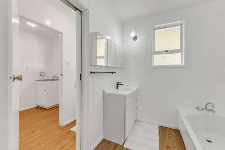 50 seaview road Marfell_32