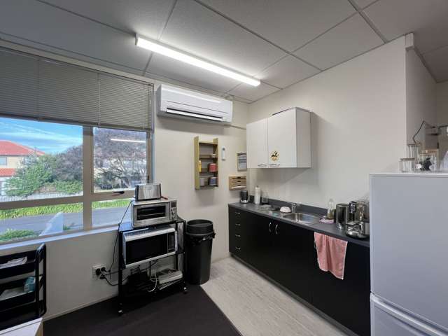 Unit 1/2 Amera Place Huntington Park_2