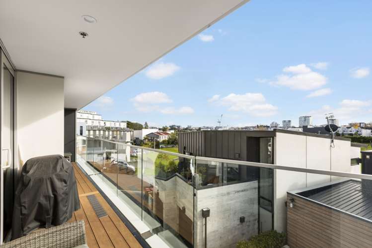 101/15 Rendall Place 10021_11