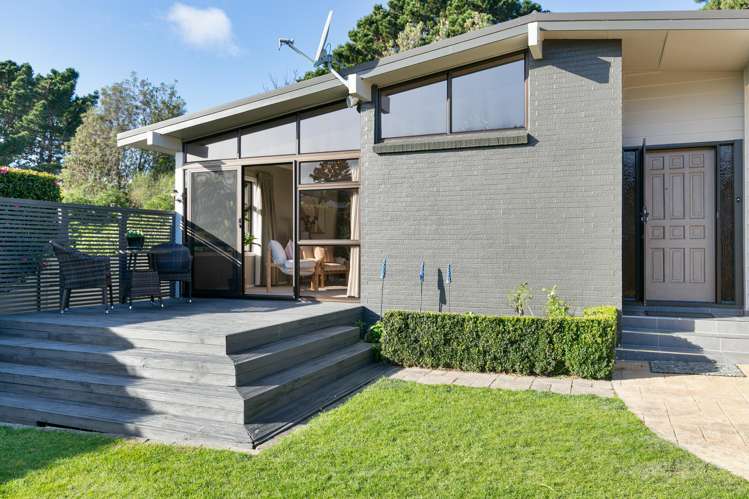 21 Caesars Place Churton Park_23