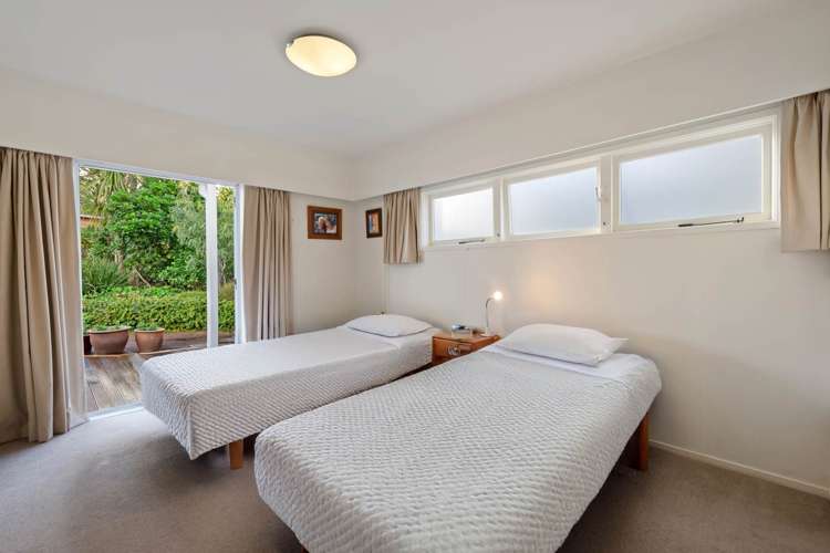 10 Seabreeze Road Narrow Neck_15