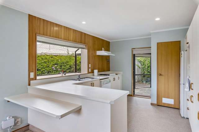 46 The Drive Paraparaumu Beach_1