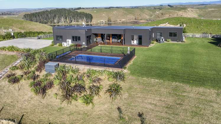 69a Pirau Road Fernhill_1