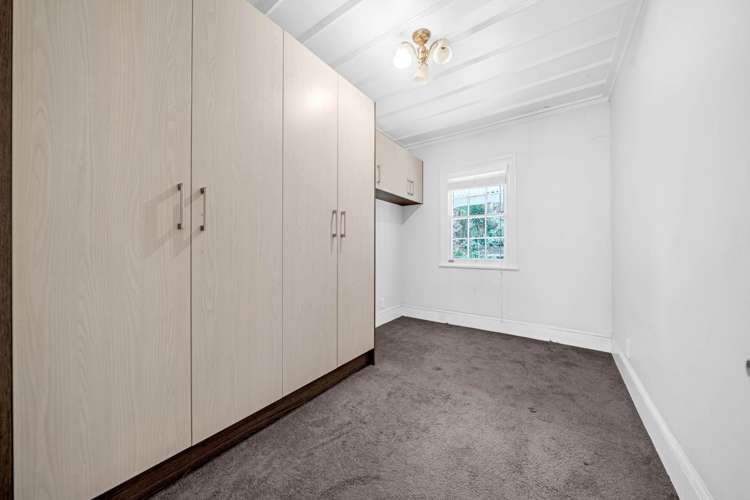 17 Hillside Crescent South Mt Eden_15