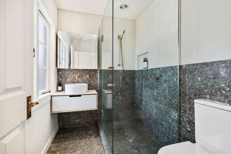 1 Verbena Road Birkdale_12