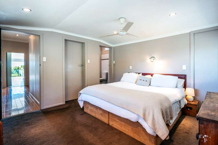 2 Church Bay Road Oneroa_11