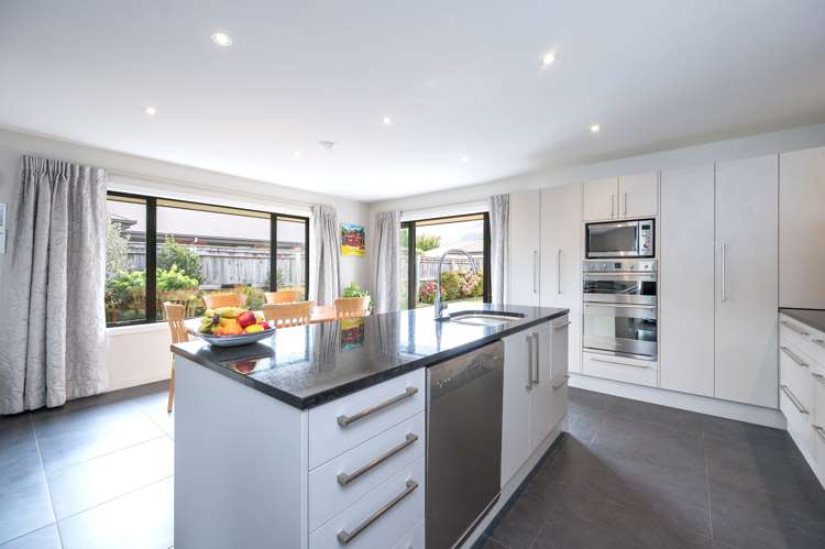 28 Cambelldon Crescent Stoke_15