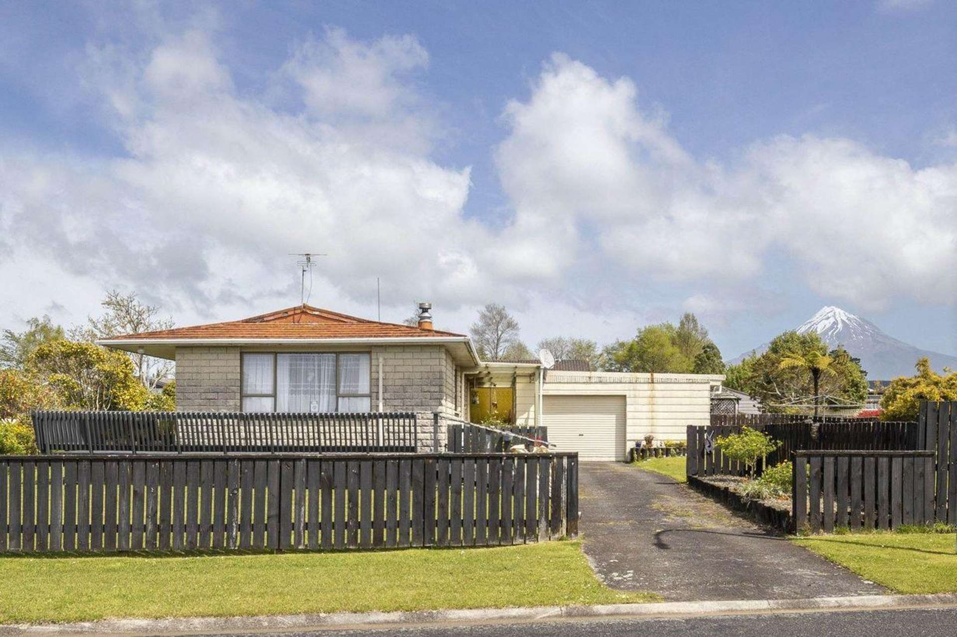 12 Towai Street Inglewood_0