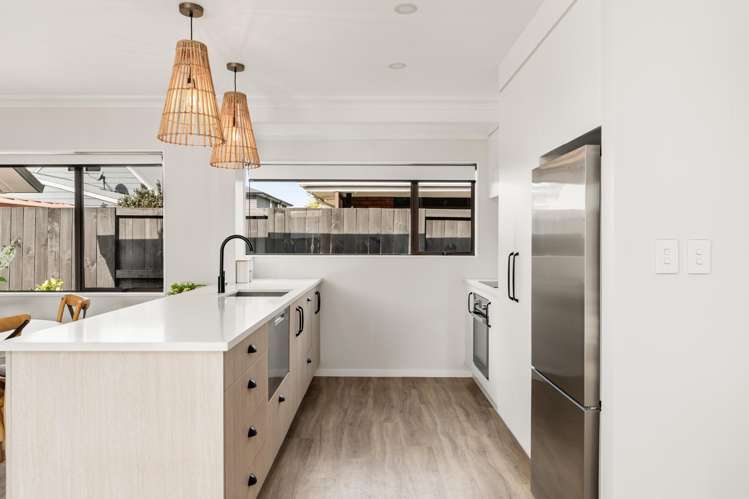 8b Short Street Otumoetai_3