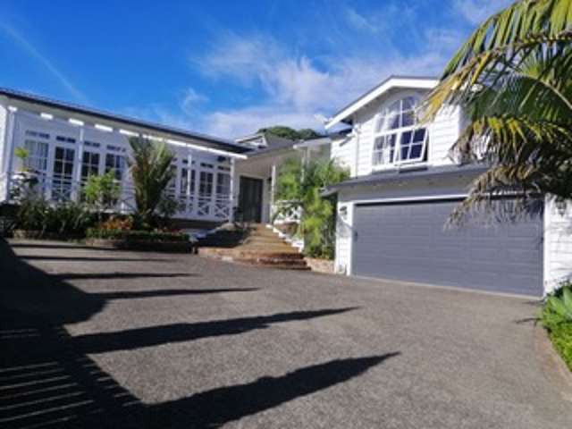 SHORT TERM FOUR BEDROOM RENTAL AVAILABLE