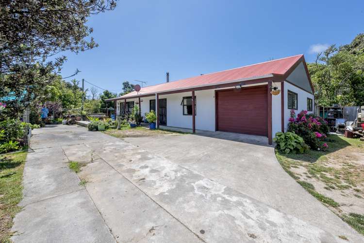 3 Old Coach Road Otaki Beach_13
