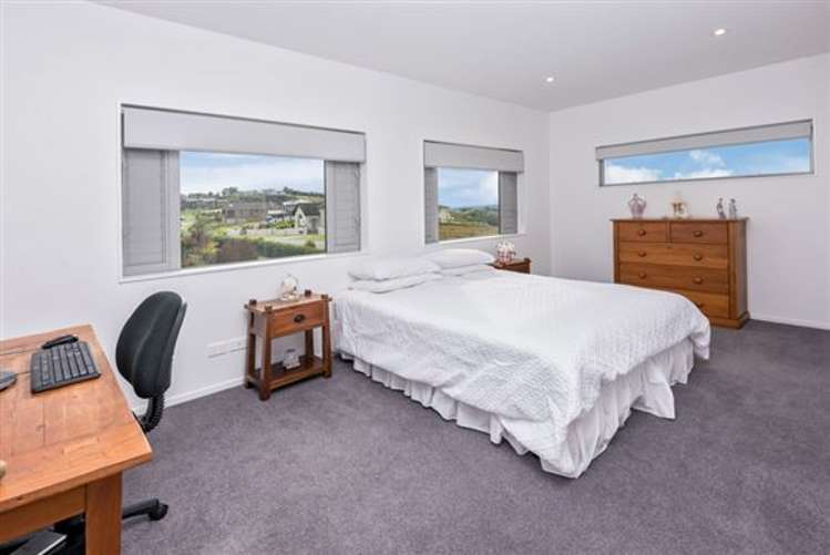 828 Redoubt Road Flat Bush_17