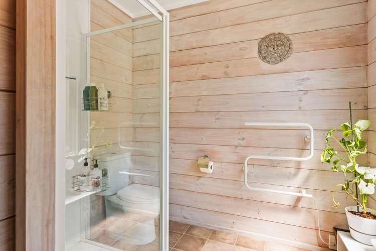 26 Riverside Road Whataupoko_13