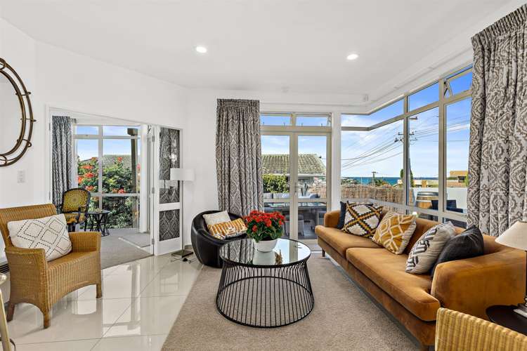 2/35 East Coast Road Milford_8