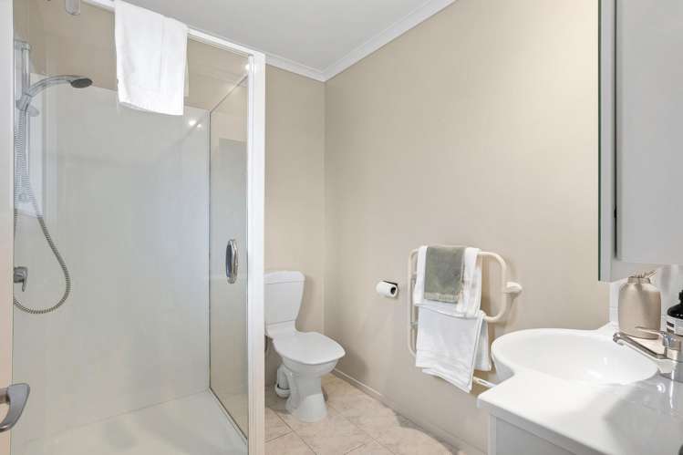 15b Irirangi Road Greenlane_11