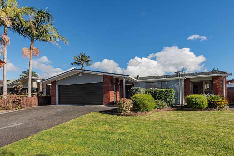 230 Fairway Drive Kamo_15