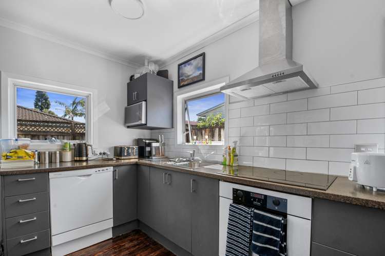 1 River Road Te Atatu Peninsula_7