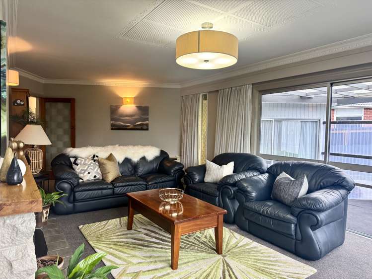 46 Pages Road Marchwiel_8