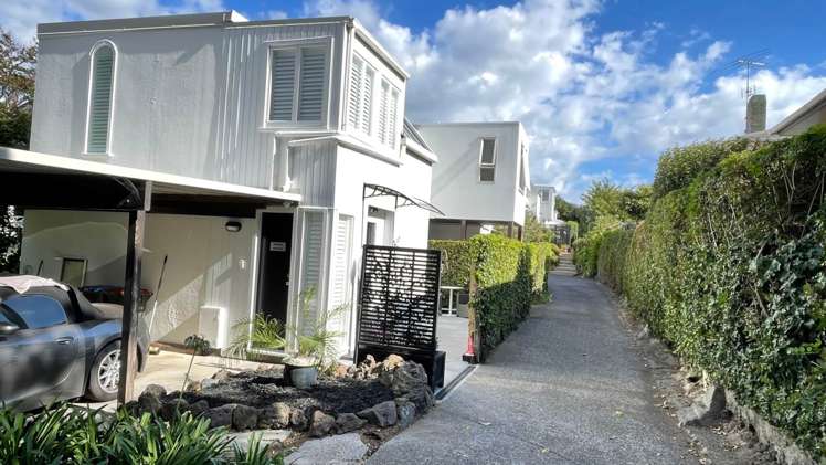 1/24 Telford Avenue Mount Eden_13