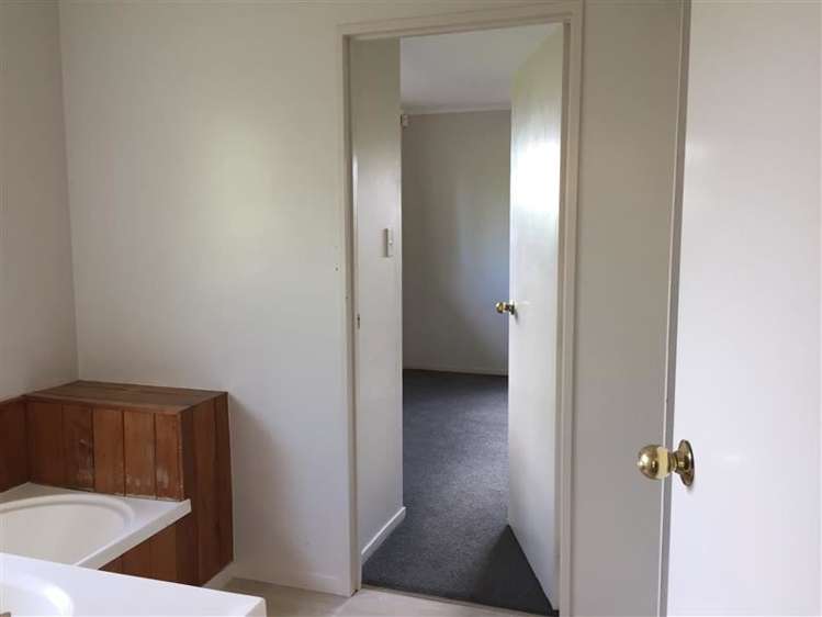 240b Te Atatu Road Te Atatu South_6