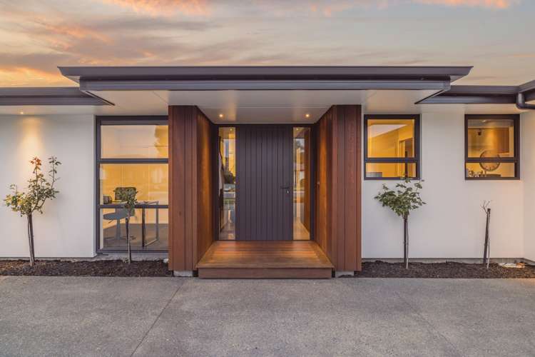 10 Verdeco Boulevard Lincoln_1