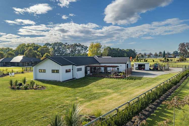 7b Stock Road Otane_41