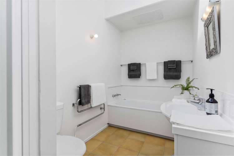 18 Dempsey Street Remuera_13