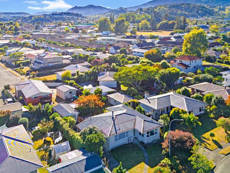 15 Keats Crescent Stoke_25