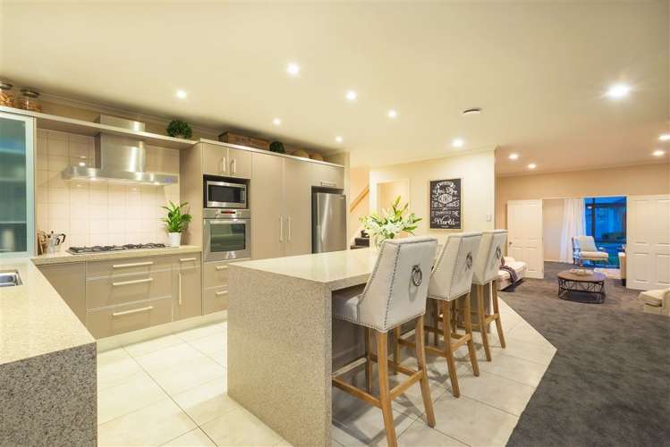 13 Gibbston Crescent Flat Bush_3