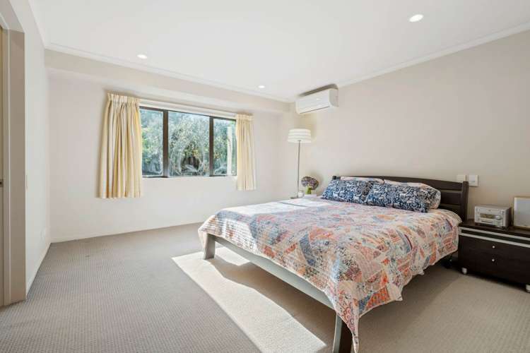 29 Aberdeen Crescent Wattle Downs_11