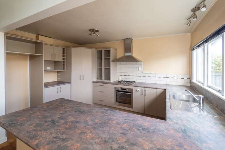 24 Queens Drive Allenton_10