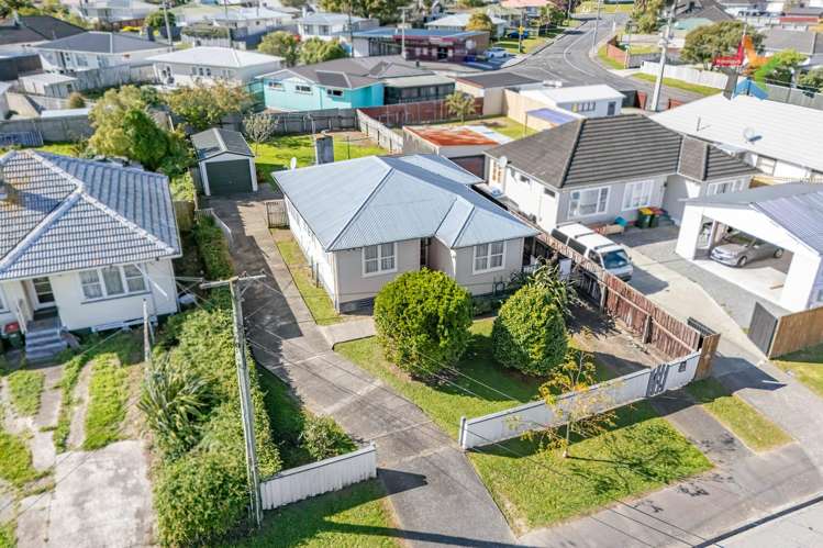 64 Wise Street Wainuiomata_17