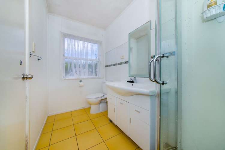 149 Edmonton Road Te Atatu South_11