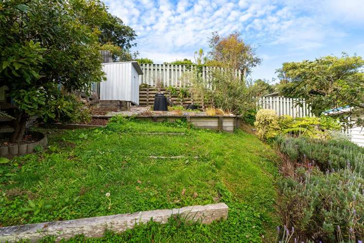 7 Chisbury Street Churton Park_11